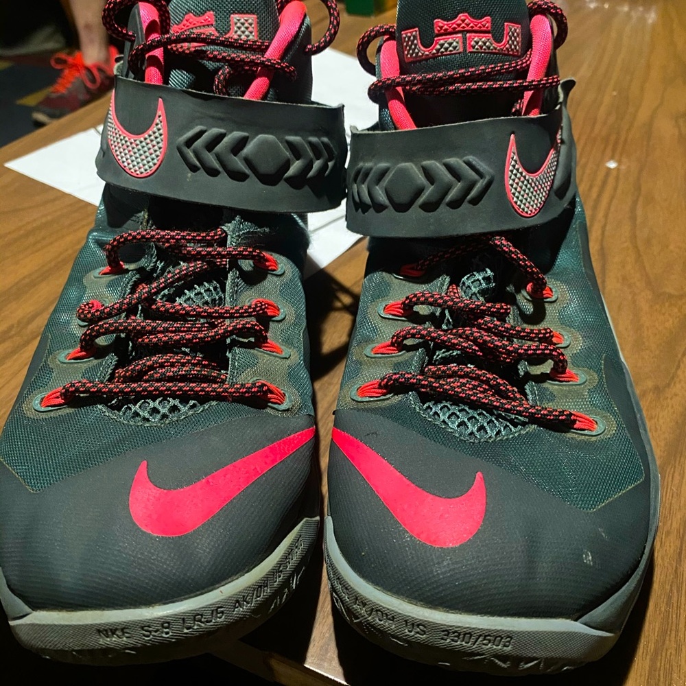 Lebron James Nikes